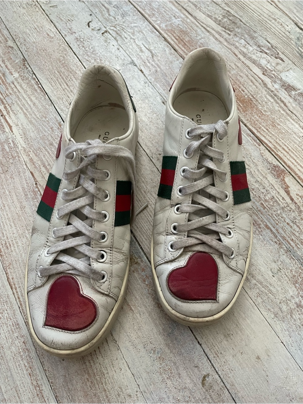 Gucci heart sneakers
